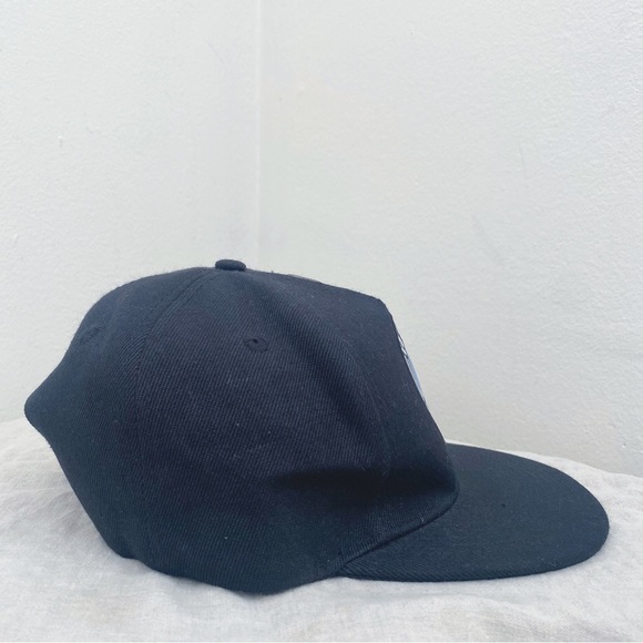 Ed Sheeran • Divide World Tour Merch Hat - Picture 2 of 5